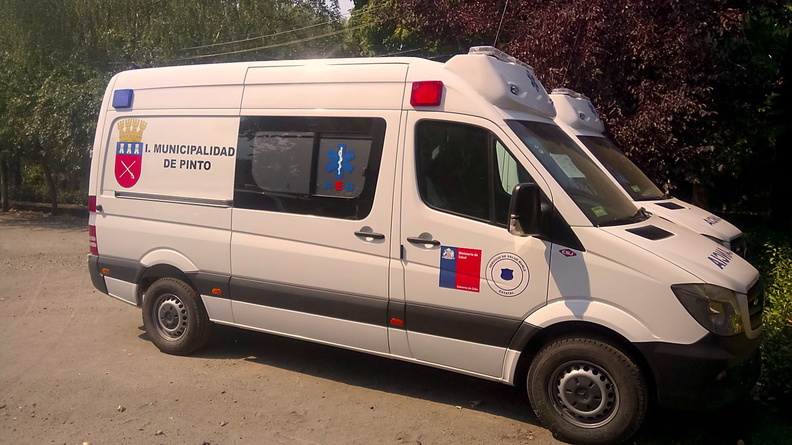 CESFAM de Pinto hace recepción de su nueva ambulancia cero km (3)