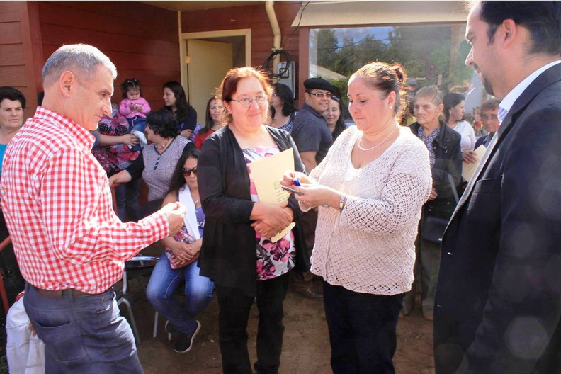 Se entregaron nuevas viviendas a 29 familias del Comité El Otoño de Pinto 02-03-2017 (5).jpg