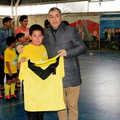 Entrega de implementación deportiva a la Escuela de Fútbol de Pinto hizo entrega el Alcalde Manuel Guzmán en el Gimnasio Municipal 31-07-2017 (3).jpg