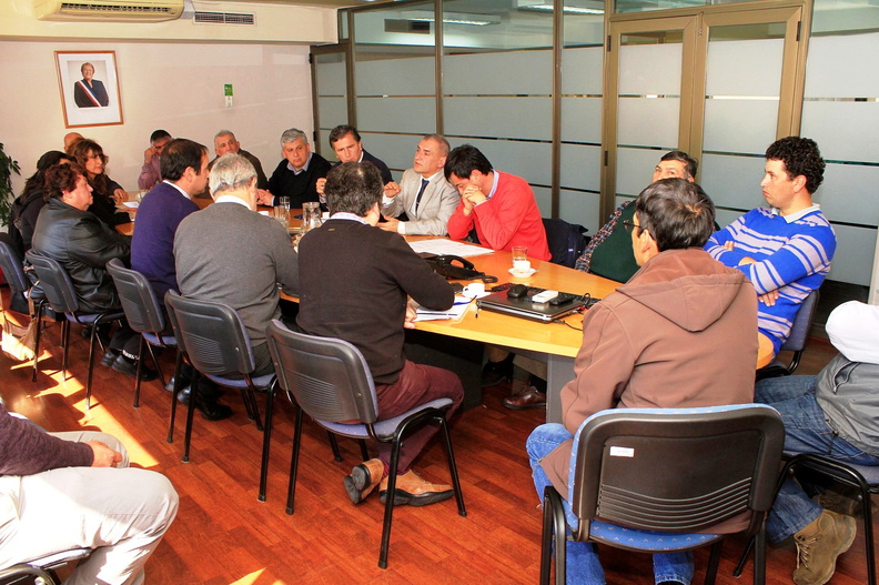 Funcionarios de la Municipalidad de Pinto viajan a Santiago a reunión organizada por INDAP 06-09-2017 (17).jpg
