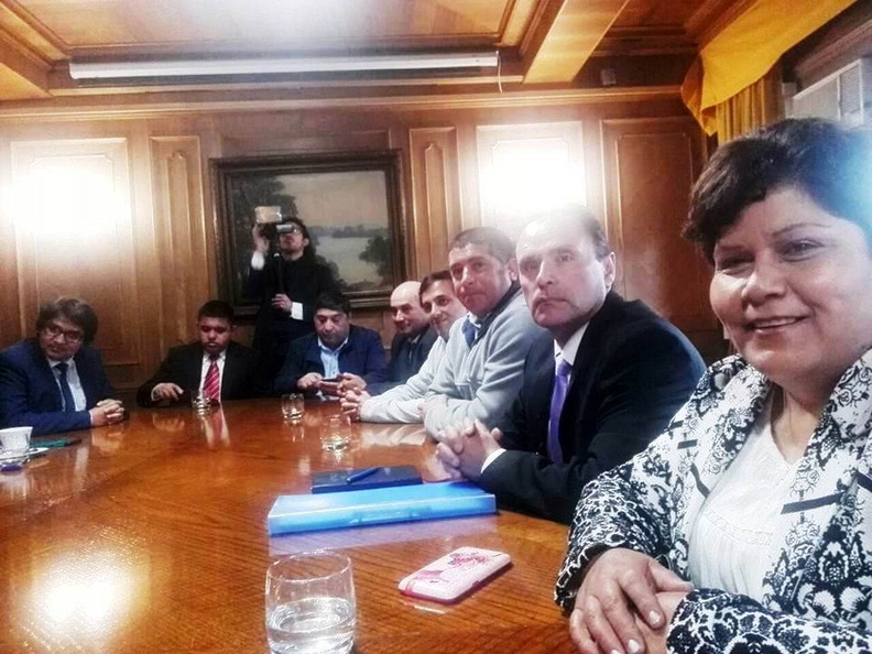 Alcalde de Pinto sostuvo reunión con la Ministra de Vivienda y Urbanismo 16-10-2017 (4).jpg