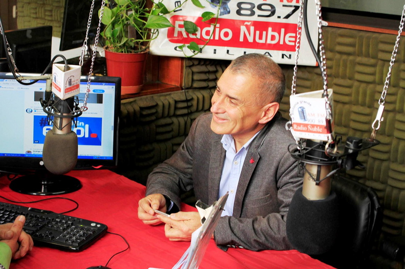 Alcalde de Pinto promociona en Radio Ñuble la XIII Exposición Intercomunal Ovina de Pinto versión 2017 25-10-2017 (1)