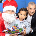 Viejito Pascuero llegó a Pinto y junto con ello la Navidad para los niños 18-12-2017 (1).jpg