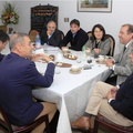 Alcalde Manuel Guzmán se reúne con ejecutivos del Banco Estado con el fin de aumentar los servicios en Pinto 23-03-2018 (1).jpg