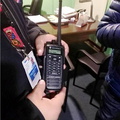 ONEMI entrega radio portátil UHF Handy al Alcalde de Pinto para mejorar la comunicación ante futuras emergencias 08-04-2018 (2).jpg