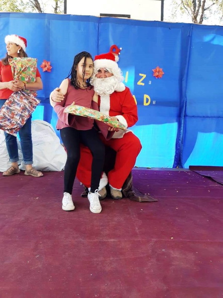 I. Municipalidad de Pinto continúa con la tradicional entrega de regalos a varios sectores de la comuna 16-12-2018 (59)