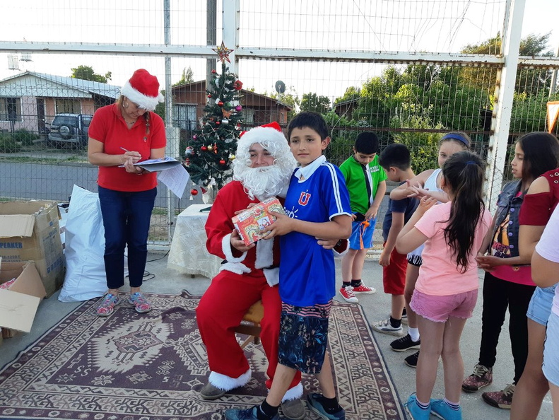 Entrega de Juguetes de Navidad fue realizada en la Villa Padre Hurtado y en la Villa Manuel Rodríguez 21-12-2018 (68)