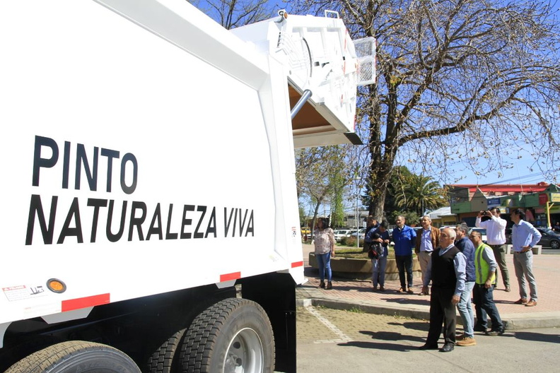 Pinto recibió la entrega de dos nuevos camiones recolectores de basura de alta tecnología 23-09-2019 (4).jpg