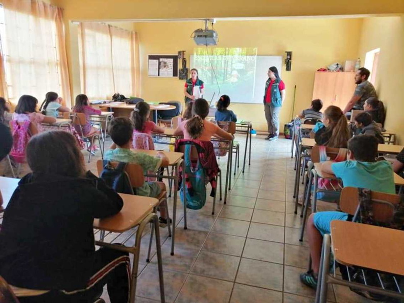 CONAF entrega capacitación a Niños(as) de la Escuela de Verano 23-01-2020 (19)