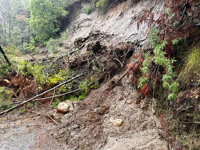Despliegue de equipos de emergencia municipal por las intensas lluvias que afectaron a la comuna 24-06-2023 (6)