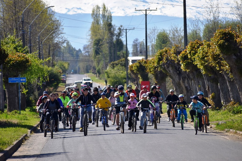 Cicletada Familiar organizada por la Escuela Puerta de la Cordillera 16-10-2023 (47)