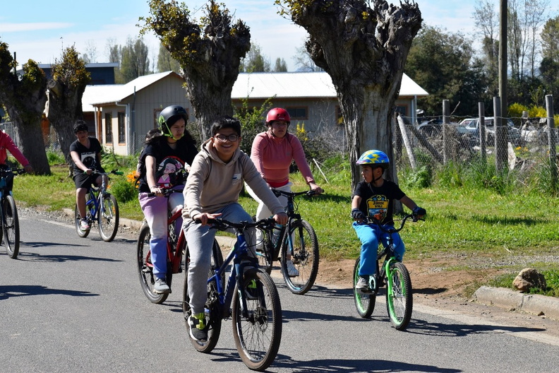 Cicletada Familiar organizada por la Escuela Puerta de la Cordillera 16-10-2023 (58).jpg