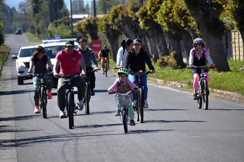 Cicletada Familiar organizada por la Escuela Puerta de la Cordillera 16-10-2023 (66).jpg