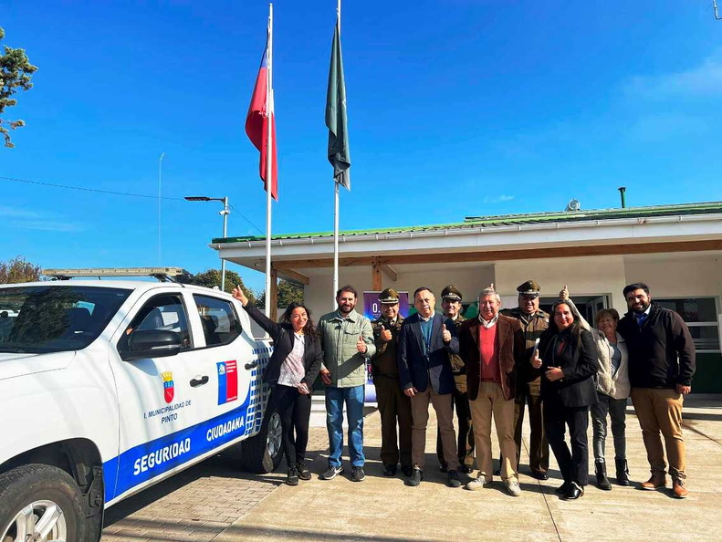 Inicio del patrullaje entre Carabineros de la Tenencia de Pinto e inspectores municipales 15-04-2024.jpg
